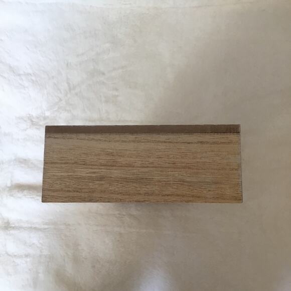 Rae Dunn White "HAPPY SPRING" Wooden Wall Sign - Picture 9 of 12